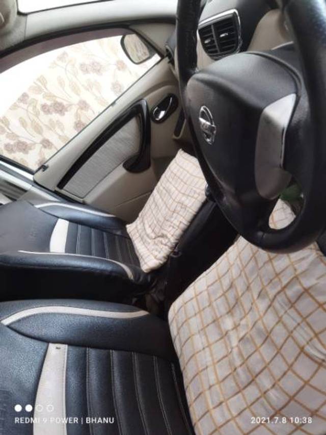 https://images10.gaadi.com/usedgaadi-sellcar/UsedCar/f8e322e5-0ffb-4757-bede-ceeebee93426/dff7ae43-1537-4745-8cbb-564f68ef6b17.jpg?imwidth=6402