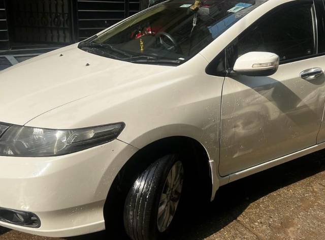 https://images10.gaadi.com/usedgaadi-sellcar/UsedCar/f935c343-ce55-4a55-ba13-212f089d694b/c0837254-c331-4966-9a33-60788c42a2c3.jpeg?imwidth=6400
