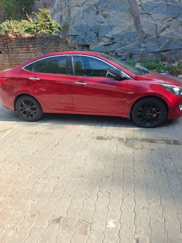 https://images10.gaadi.com/usedgaadi-sellcar/UsedCar/f97638fa-feef-4ae0-9103-43fec7a2b114/e26a3cd7-9543-4c8e-844a-c6b5812f18b8.jpg?imwidth=6400