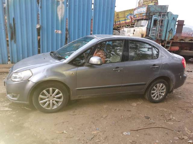 https://images10.gaadi.com/usedgaadi-sellcar/UsedCar/f97e8ff8-0816-4dee-a548-adf28af9fb4e/08104125-fadc-416b-b8fa-4b1af041527d.jpg?imwidth=6400