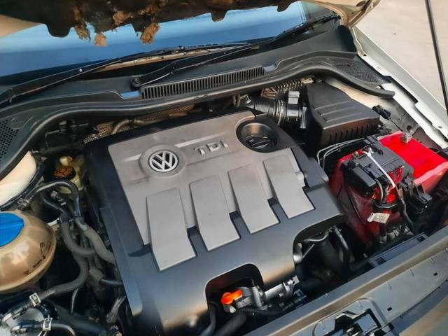 https://images10.gaadi.com/usedgaadi-sellcar/UsedCar/f99d2ea8-8a08-4291-bc30-6949c37e66d6/199de350-aabb-4da9-a26a-6f9088f9591b.jpg?imwidth=6402