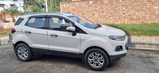 https://images10.gaadi.com/usedgaadi-sellcar/UsedCar/f9acd9b9-8ead-4d6d-b2d3-711a2d63924e/978ef527-6d33-47cd-b09a-42604e0a737a.jpeg?imwidth=6401