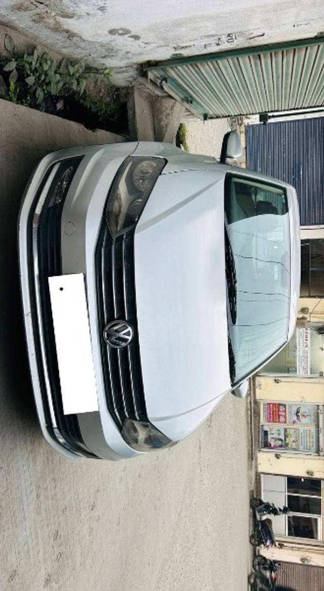 https://images10.gaadi.com/usedgaadi-sellcar/UsedCar/f9e5fc1b-f3c1-4b13-87c7-e3e2efe0b1c0/86bb6991-4a7c-4cf2-bfd7-c816ceed455b.jpeg?imwidth=6402