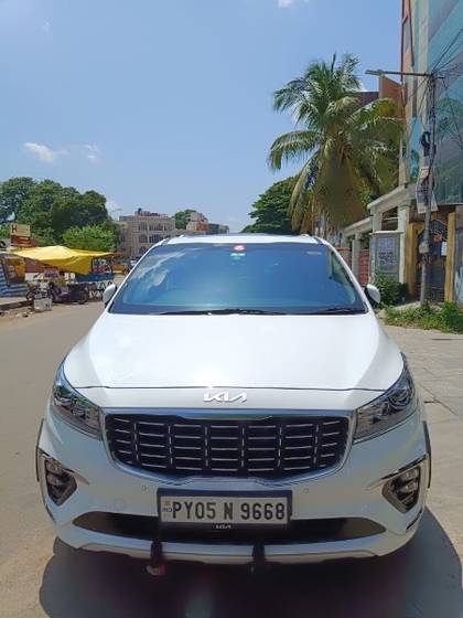 Kia Carnival Prestige Kia Carnival Prestige
