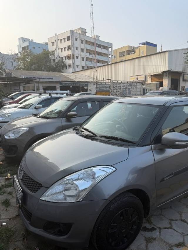 https://images10.gaadi.com/usedgaadi-sellcar/UsedCar/fa960141-08f5-4959-b21f-dcb6cda5a681/86a5142b-697a-49fe-b688-d8db3faf5e01.jpeg?imwidth=6402