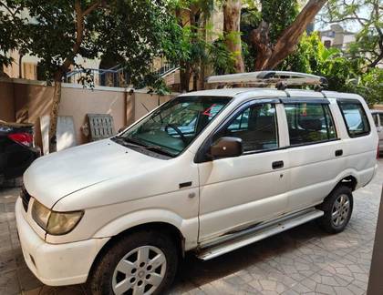 Chevrolet Tavera 2 LT L 9 Str Chevrolet Tavera 2 LT L 9 Str