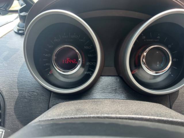 https://images10.gaadi.com/usedgaadi-sellcar/UsedCar/fad5ef75-a176-474c-a7b6-5a3746c28488/af3de8e1-2a90-4d9b-ba96-301274d3f760.jpeg?imwidth=6402