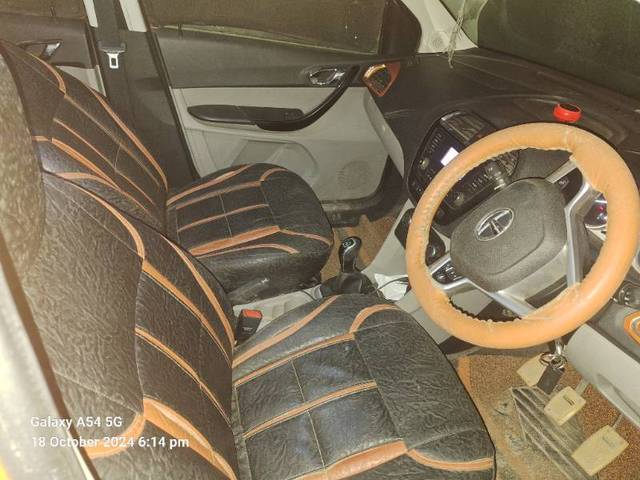 https://images10.gaadi.com/usedgaadi-sellcar/UsedCar/fb0852b0-195d-40ba-8500-5ffe00c6cb35/fdda3303-c68f-46c1-b5d9-f8910731756f.jpg?imwidth=6402