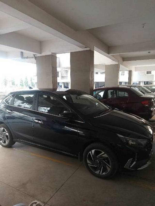 https://images10.gaadi.com/usedgaadi-sellcar/UsedCar/fb153d0f-9650-4e01-a9b7-612f90a8a39b/c78d666d-df76-4f8d-b441-a7c8ce0ec5b5.jpg?imwidth=6401