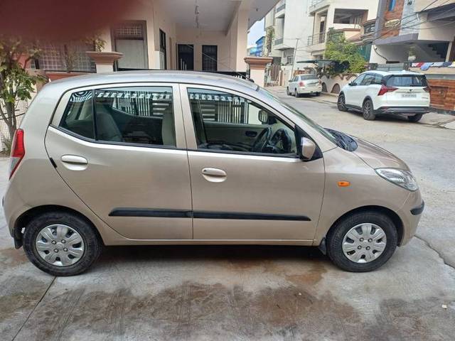 https://images10.gaadi.com/usedgaadi-sellcar/UsedCar/fb22e19c-6d24-48be-a505-422b6e0e0da0/0a3050d3-1c27-43f1-b314-ea29afc7c95c.jpg?imwidth=6400