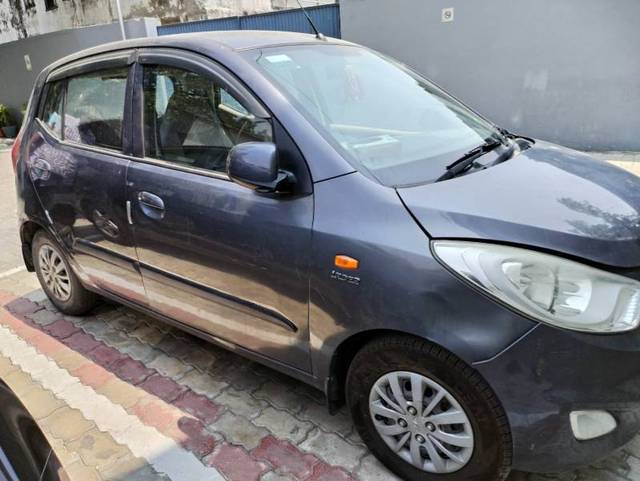 https://images10.gaadi.com/usedgaadi-sellcar/UsedCar/fb673ed9-96ef-4a5b-9c0a-e2b5a436a110/e0269280-e1d1-4e25-be52-9b816a04b818.jpg?imwidth=6402