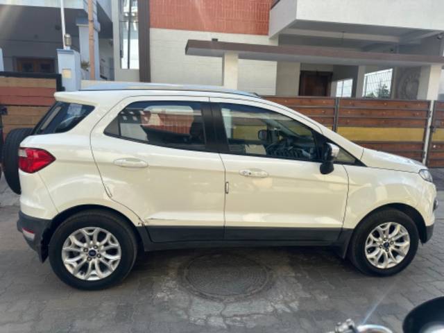 https://images10.gaadi.com/usedgaadi-sellcar/UsedCar/fb80cfd1-d429-4a74-ba6c-c03d464559ff/afcc7a42-661c-4c5f-be12-386f2247ee94.jpg?imwidth=6401