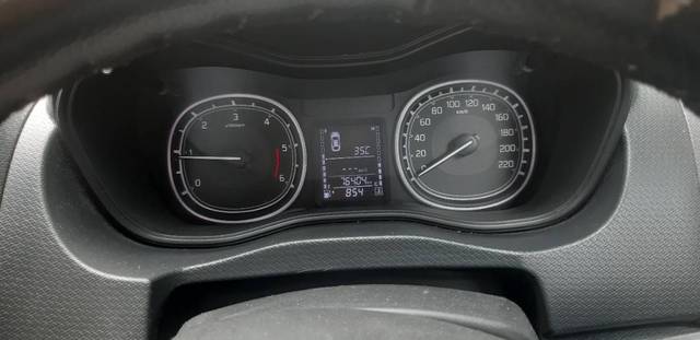 https://images10.gaadi.com/usedgaadi-sellcar/UsedCar/fb92fa54-a961-448a-ab37-98a46a982afa/2c9321ca-29f0-43b7-ae1e-5e64beccd8e0.jpg?imwidth=6400
