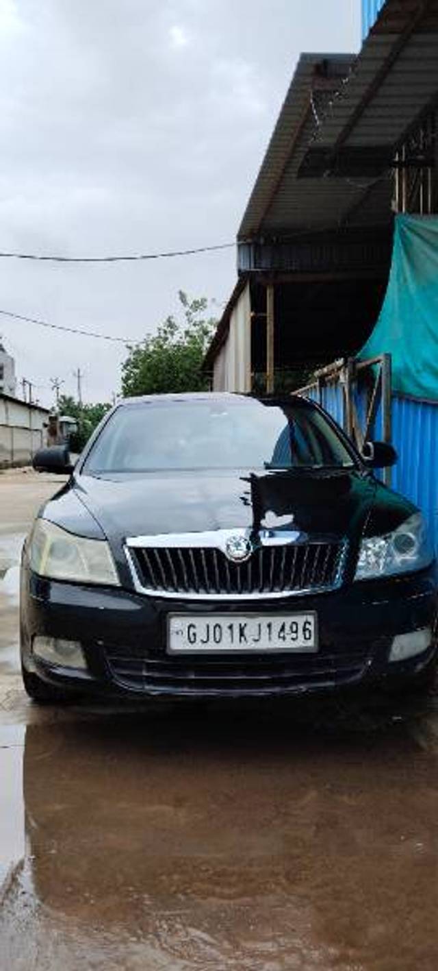 https://images10.gaadi.com/usedgaadi-sellcar/UsedCar/fbb4a4df-bbd1-4564-b56b-c2ef21ff7c48/67b9d328-9052-4d4a-a4d5-1207cfcafe7b.jpg?imwidth=6401