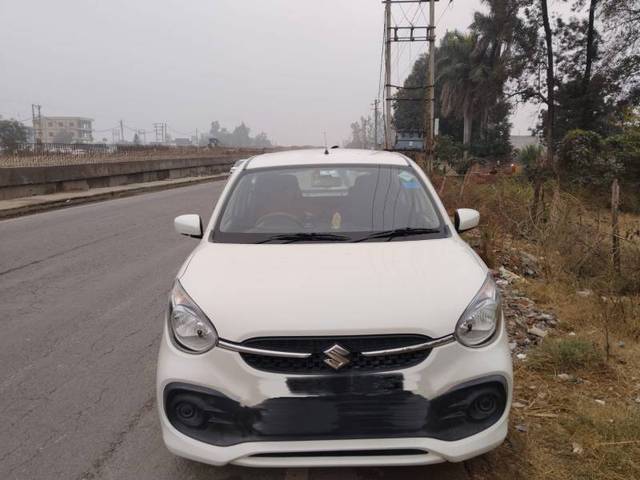 https://images10.gaadi.com/usedgaadi-sellcar/UsedCar/fbb87a73-c4a0-4b29-9cf3-ca29ae051a51/8962e7f5-809c-47c6-ae85-32caa013e6a5.jpg?imwidth=6400