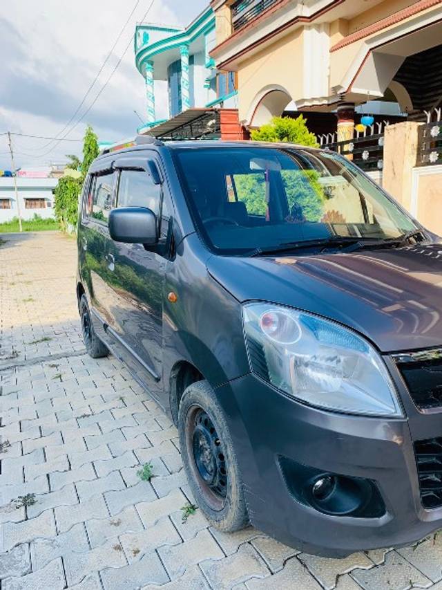https://images10.gaadi.com/usedgaadi-sellcar/UsedCar/fbc520e1-bcb0-4d69-8246-8f229a61c884/1b131b37-4440-4c99-93e8-2ca6015ba260.jpeg?imwidth=6400
