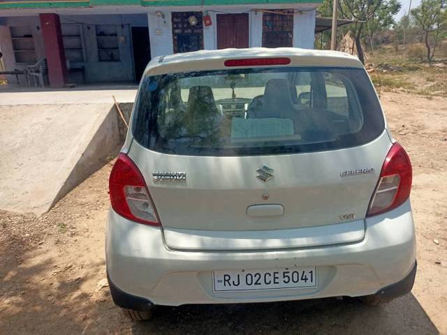 https://images10.gaadi.com/usedgaadi-sellcar/UsedCar/fbce75e9-cc66-4476-bef4-8f581d337432/38245416-d76d-4ca2-859c-d786db973bd8.jpg?imwidth=6401