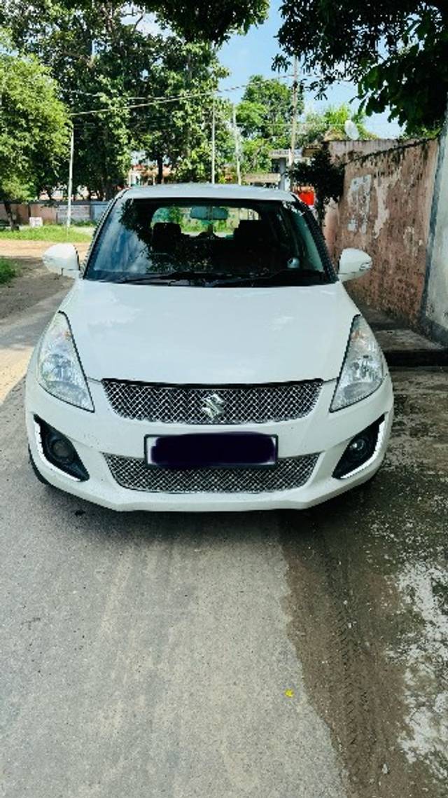 https://images10.gaadi.com/usedgaadi-sellcar/UsedCar/fbd182bc-ecfc-466b-b8ca-9b9a1612697c/064418ef-118b-4b4d-8a17-51c774ecba83.jpg?imwidth=6400