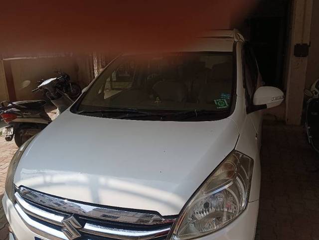 https://images10.gaadi.com/usedgaadi-sellcar/UsedCar/fc7658cf-c713-41da-9553-cfd45d5ce607/a6a46969-1d6f-44c1-a850-8d5e09e088a1.jpg?imwidth=6401