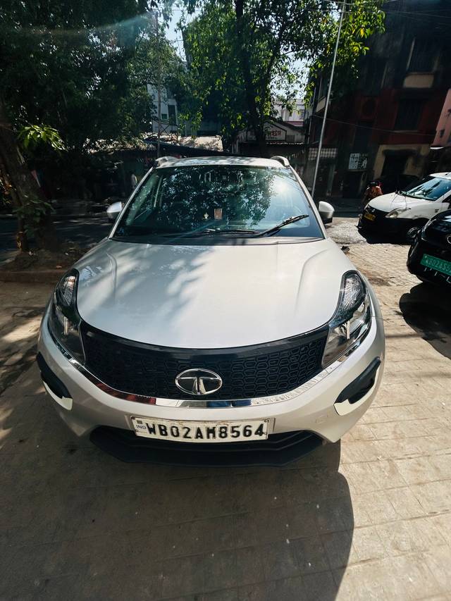 https://images10.gaadi.com/usedgaadi-sellcar/UsedCar/fc85ca9f-bd39-4758-add9-de1d736f9550/a30d3966-49d2-4d4b-b41e-d33530c8642b.jpeg?imwidth=6400