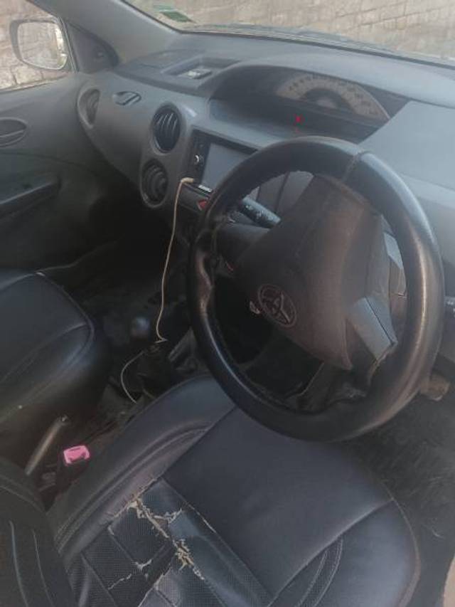 https://images10.gaadi.com/usedgaadi-sellcar/UsedCar/fcca2bcb-b4d1-4bc9-bf12-af8e6ab76535/20e7c45c-27d6-42cb-bc7c-04d770065e4a.jpg?imwidth=6402