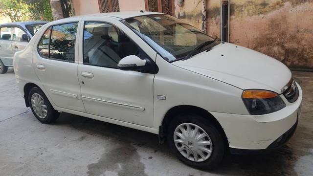 https://images10.gaadi.com/usedgaadi-sellcar/UsedCar/fcdbfe6c-105f-41f9-a9e5-64898a798005/b5da6be4-c9b8-4027-b22e-e84a2662b888.jpg?imwidth=6400