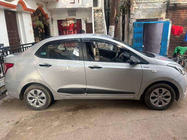 https://images10.gaadi.com/usedgaadi-sellcar/UsedCar/fd068098-ca8b-4718-bc7f-95942877f0d6/1dba8e5f-3f92-4493-a1b3-ae34ddb1fa77.jpeg?imwidth=6402