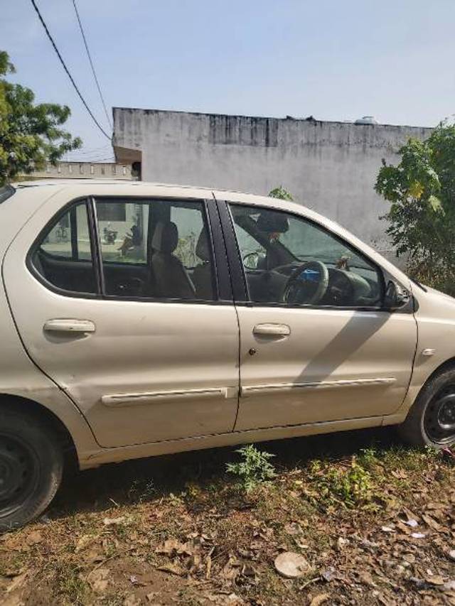 https://images10.gaadi.com/usedgaadi-sellcar/UsedCar/fd0f321b-ba2c-43da-83e9-4e6fdf72de01/6c74e4f0-a28f-453f-9b14-92e9e8b25dd1.jpg?imwidth=6401