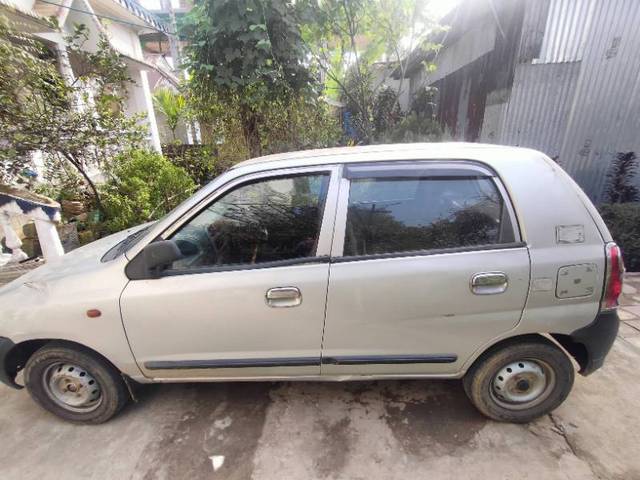 https://images10.gaadi.com/usedgaadi-sellcar/UsedCar/fd59daf6-b405-4a2b-8905-72a44ff983a9/0b5f75eb-49f1-4a91-ba02-ae25b662400f.jpeg?imwidth=6401