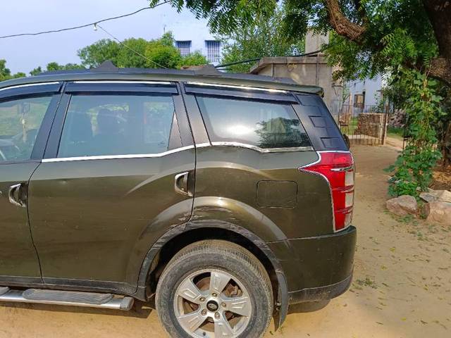 https://images10.gaadi.com/usedgaadi-sellcar/UsedCar/fd6a1493-c215-4ac6-9121-7c3dd3c0567c/1f119f12-2f2b-42ab-9998-019a276bf0f5.jpg?imwidth=6401