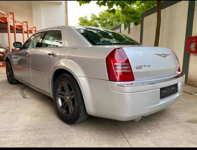 https://images10.gaadi.com/usedgaadi-sellcar/UsedCar/fdf7c2b3-1753-4a94-9ea9-6b3106ea1f91/528e0fda-275e-4058-9839-ef420dc4101f.jpg?imwidth=6401