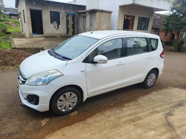 https://images10.gaadi.com/usedgaadi-sellcar/UsedCar/fe118fb7-a121-4d7f-8255-f71bda88ca6a/6f49654d-0621-4cb5-bcd6-c198e306f753.jpg?imwidth=6400