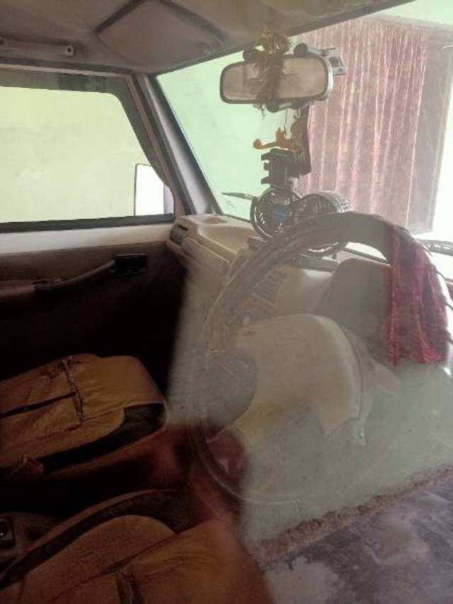 https://images10.gaadi.com/usedgaadi-sellcar/UsedCar/fe27f272-040e-4a88-a431-2b77fcffd318/66612e30-4b58-4bbd-ae4b-4ed68fb64cd7.jpg?imwidth=6401