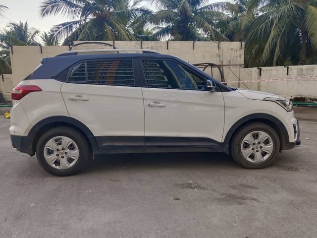 https://images10.gaadi.com/usedgaadi-sellcar/UsedCar/fe58e170-faa9-4c13-8809-cac7a98b974d/e50b9246-b09c-4ecc-9786-472bb1751a00.jpeg?imwidth=6401