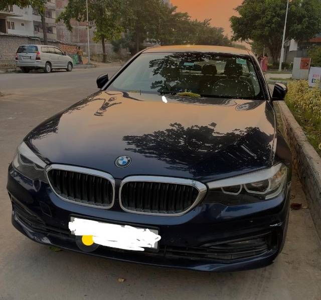 https://images10.gaadi.com/usedgaadi-sellcar/UsedCar/fe963ab2-154a-4b65-b0b2-8d305e6cea42/56012c12-be82-4c85-ab4c-6b83c83b577b.jpeg?imwidth=6400