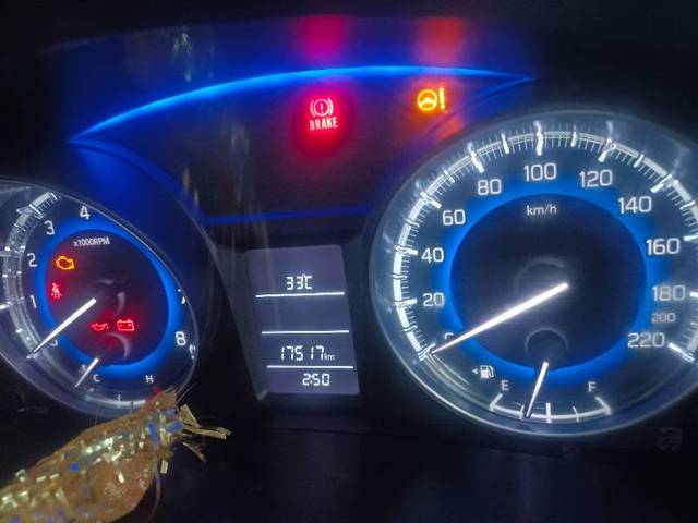 https://images10.gaadi.com/usedgaadi-sellcar/UsedCar/fe982baa-b31a-4e87-8229-4e9e3e449b02/fd4a9c23-37f8-482c-bbb9-4e40548aa054.jpg?imwidth=6402