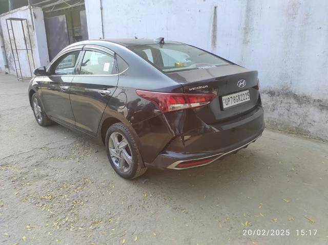 https://images10.gaadi.com/usedgaadi-sellcar/UsedCar/feaec941-1839-487f-bfbc-3d73d1ae3f6f/f3ab9607-17ef-411e-a5fa-916d3b226b71.jpg?imwidth=6402