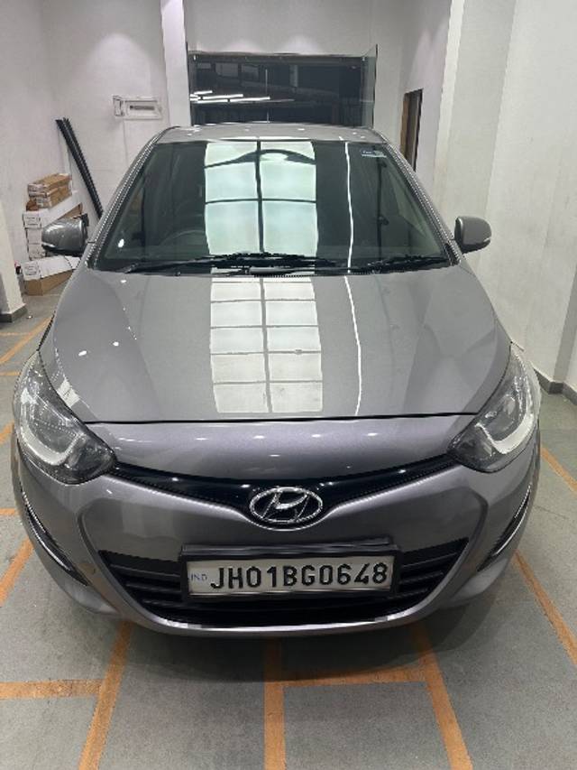 https://images10.gaadi.com/usedgaadi-sellcar/UsedCar/feb4e310-a4e0-4911-8a13-81a48487c179/9f91456c-5c76-4cf3-b391-719e0f536732.jpeg?imwidth=6402