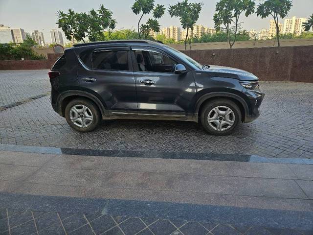 https://images10.gaadi.com/usedgaadi-sellcar/UsedCar/fefb9ac0-fd3a-4f56-9199-28f3a0882e62/aef2938b-caca-4a2c-978c-ea05bc17c9cc.jpg?imwidth=6401