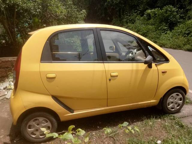 https://images10.gaadi.com/usedgaadi-sellcar/UsedCar/ff08c38f-2a82-49ae-bc44-da96e32a21ff/22babec2-76b2-48b2-9505-76f14b1d7dc3.jpg?imwidth=6400