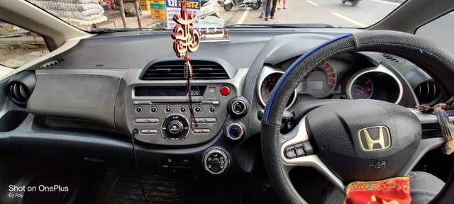 https://images10.gaadi.com/usedgaadi-sellcar/UsedCar/ff0a2a6a-11ad-4970-8657-590a4fa8a772/f0635cc2-7c18-427c-94f1-6b92cbf1e8d2.jpg?imwidth=6402