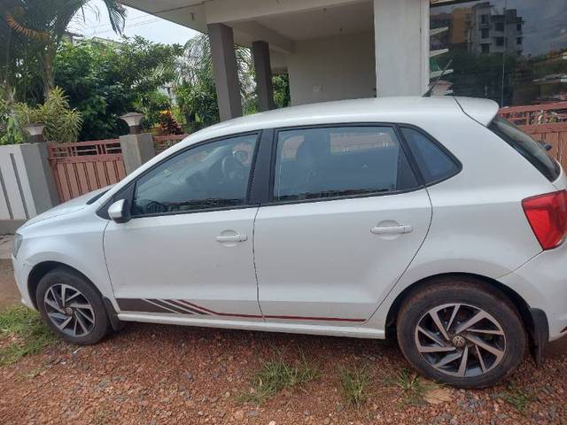 https://images10.gaadi.com/usedgaadi-sellcar/UsedCar/ff734bd6-74f6-4de2-8c19-9fda8516f591/a804b896-a939-4c6f-850b-a67cbab6fdfa.jpg?imwidth=6402