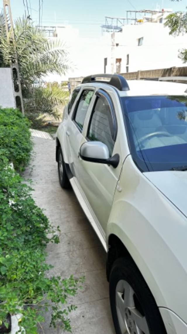 https://images10.gaadi.com/usedgaadi-sellcar/UsedCar/ffcbd36d-ad5f-4193-9262-9a2663666ba9/382be08a-8b2b-4fad-aaf4-18fce8c42898.jpg?imwidth=6402