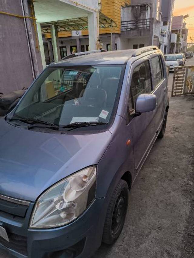 https://images10.gaadi.com/usedgaadi-sellcar/UsedCar/ffeaf6f5-ed09-43f9-b043-8e0e81c0412e/1de22fdb-5cbe-48be-b4e8-209811eeec97.jpg?imwidth=6400