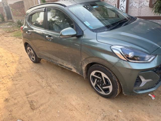 https://images10.gaadi.com/usedgaadi-sellcar/UsedCar/ffeafdf9-8b97-4a87-84c8-8ccc6064643b/32deee9e-d43e-42f0-a1c5-086d6d2fed24.jpeg?imwidth=6400