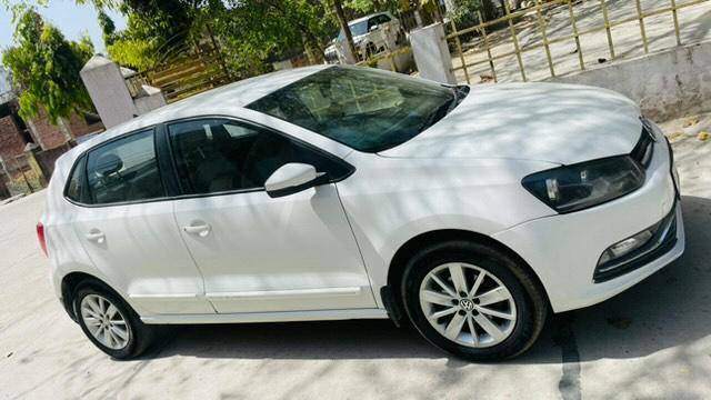 https://images10.gaadi.com/usedgaadi-sellcar/UsedCar/g5032e4ea/d8e312ac-5468-4162-82e7-fe295db966d9.jpg?imwidth=6400