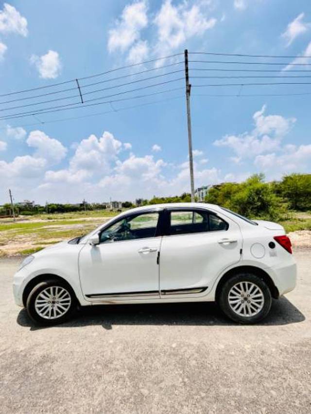 https://images10.gaadi.com/usedgaadi-sellcar/UsedCar/g5038d5ea/a1aab472-522a-4393-bcee-9524d33f424a.jpg?imwidth=6400