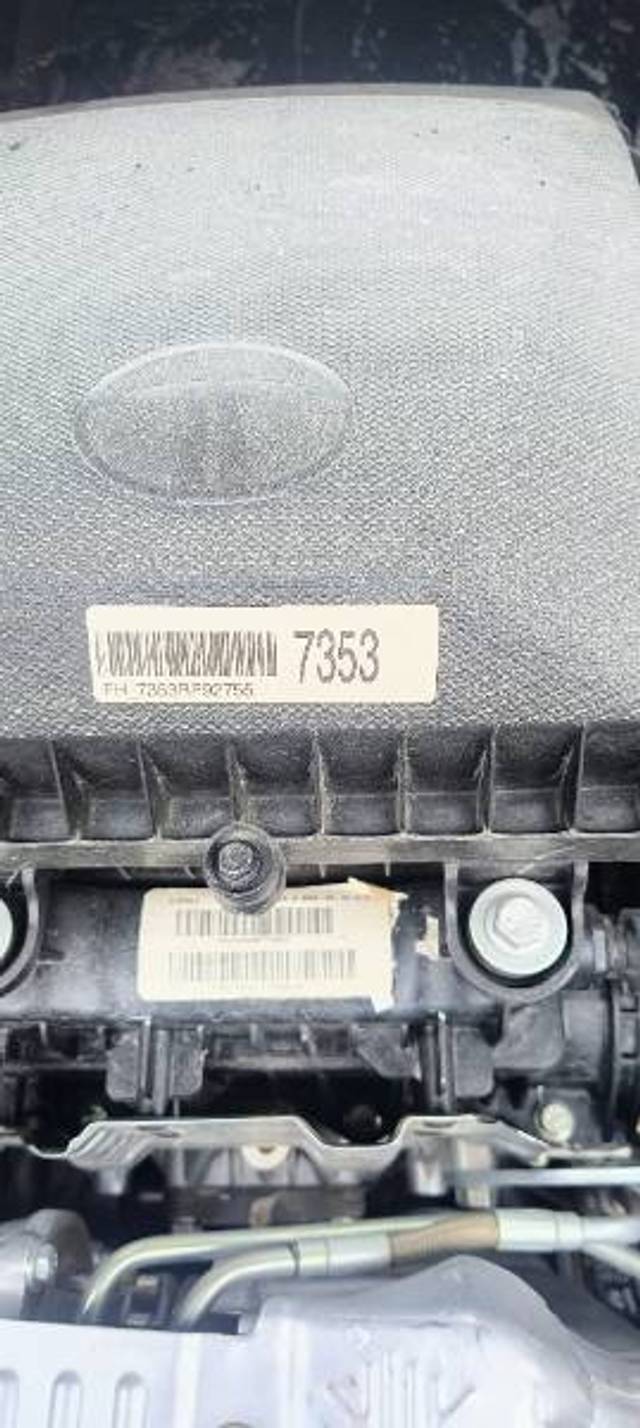 https://images10.gaadi.com/usedgaadi-sellcar/UsedCar/g5080e81a/0d6b1515-4bd7-4768-bf7d-bcb7b6662938.jpg?imwidth=6402