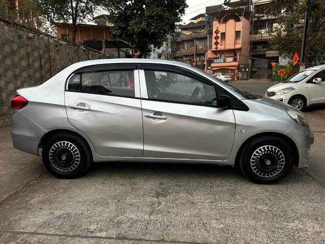 https://images10.gaadi.com/usedgaadi-sellcar/UsedCar/g50a6f85a/507ca721-711c-4fb1-ba10-7615d0047c80.jpg?imwidth=6401