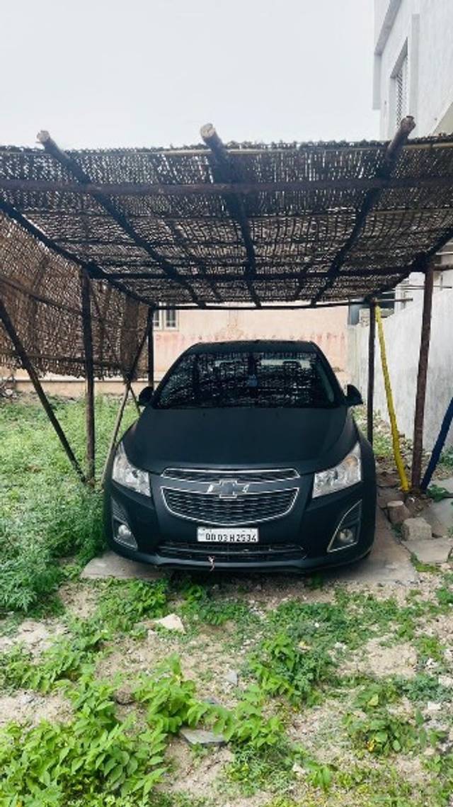 https://images10.gaadi.com/usedgaadi-sellcar/UsedCar/g50cb3c8a/e854cb30-d033-4d88-bbdf-7f3c031c83e9.jpeg?imwidth=6400